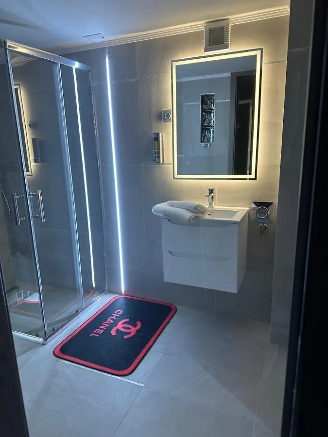 Legendary Apartment Budapest 0*,  Hungary